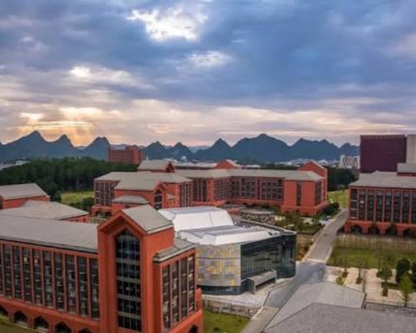 太仓市实验设备厂与贵州大学达成长期合作 共建实验室仪器研发与应用协同体系